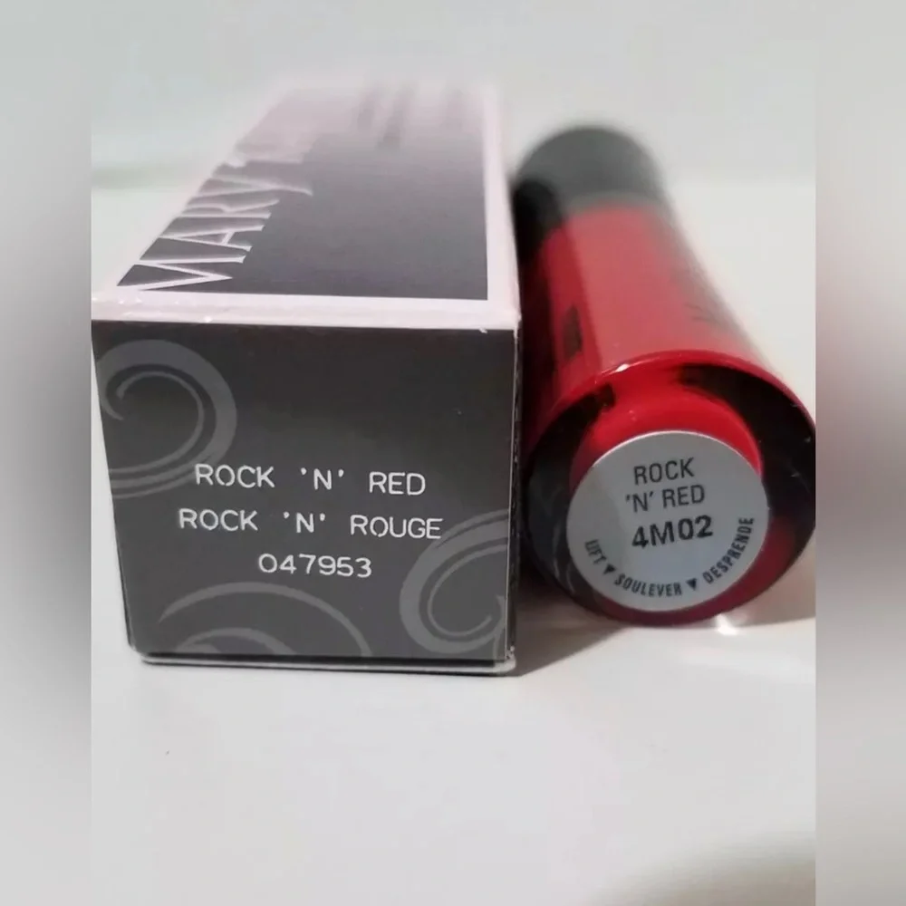 New in Box Mary Kay Nourishine Plus Lip Gloss Rock 'N' Red .15 Fl Oz 047953 NIB